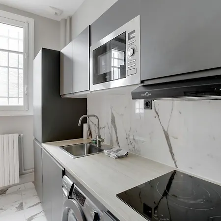 Grand 1br - Luxe Arc De Triomphe Париж