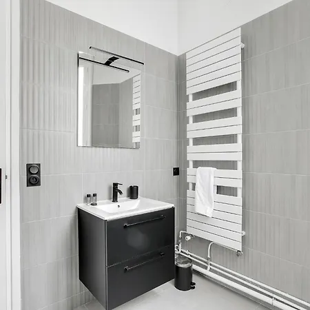 Grand 1br - Luxe Arc De Triomphe شقة باريس