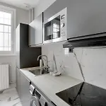Grand 1br - Luxe Arc De Triomphe Parigi